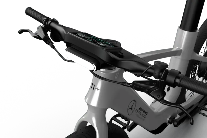Mercedes-AMG PETRONAS F1® Team City Edition 250 Electric Bike