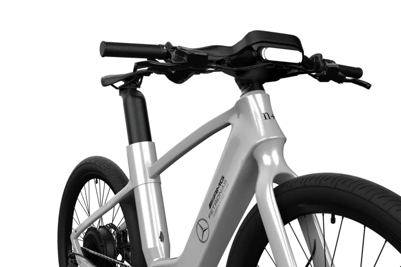 Mercedes-AMG PETRONAS F1® Team City Edition 250 Electric Bike